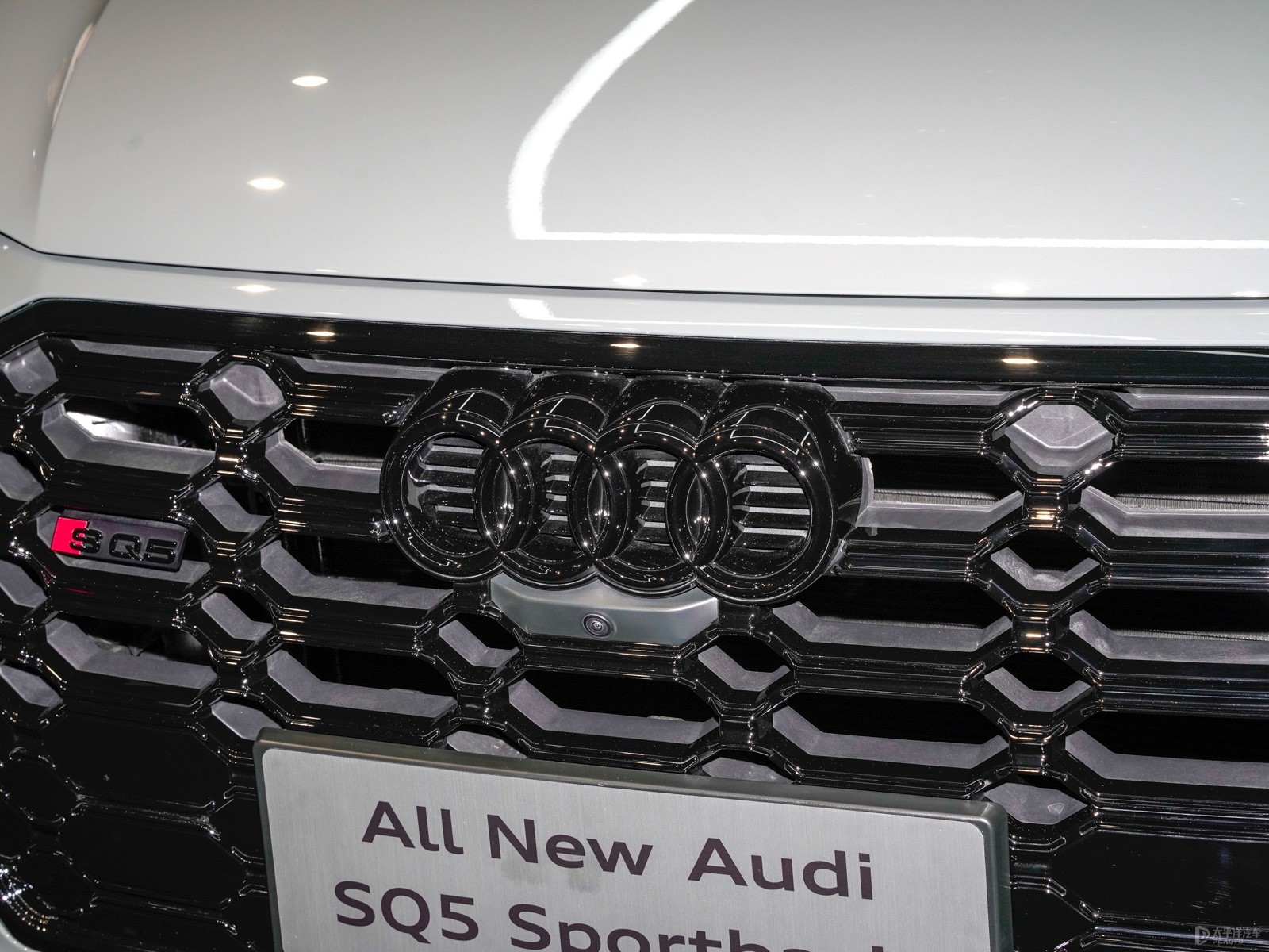 奧迪SQ5 Sportback外觀高清大圖