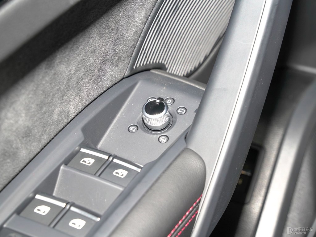 WSQ5 Sportback܇DƬ