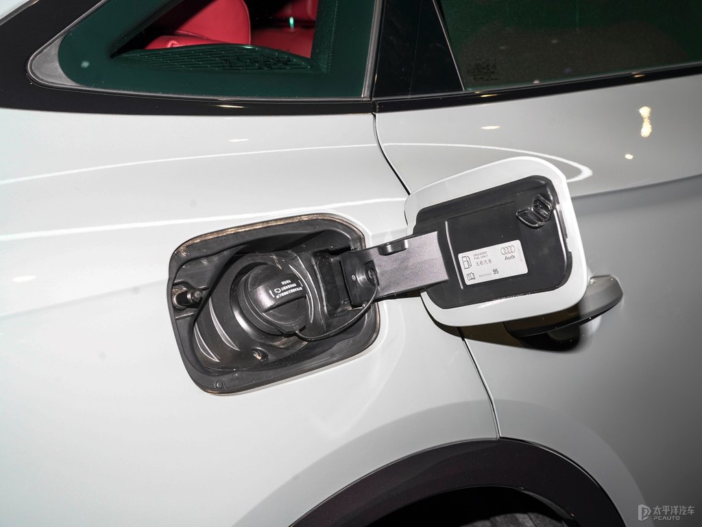 WSQ5 Sportback(ji)(ji)DƬ
