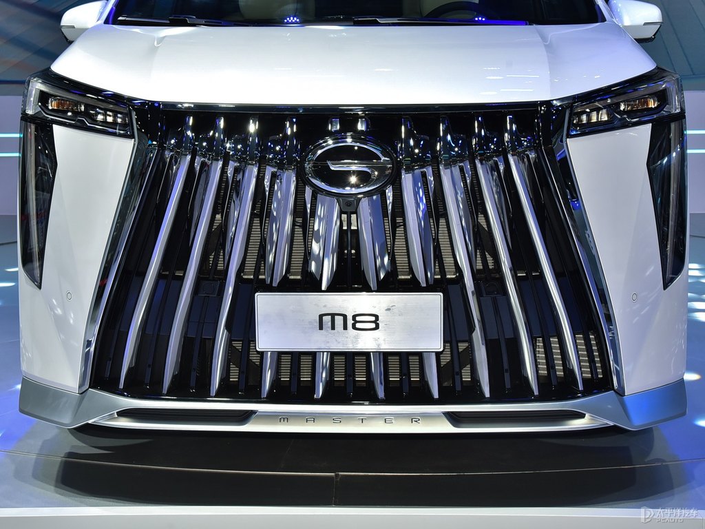 刃影白傳祺M8車頭外觀圖片