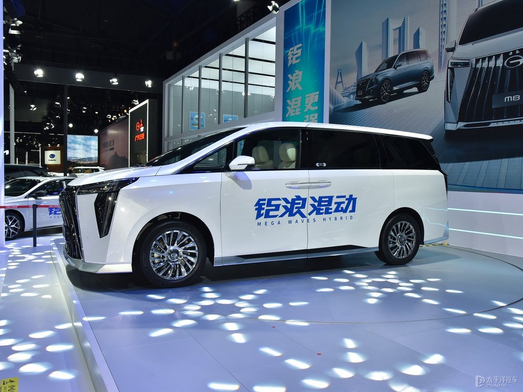 刃影白傳祺M8整車外觀外觀圖片