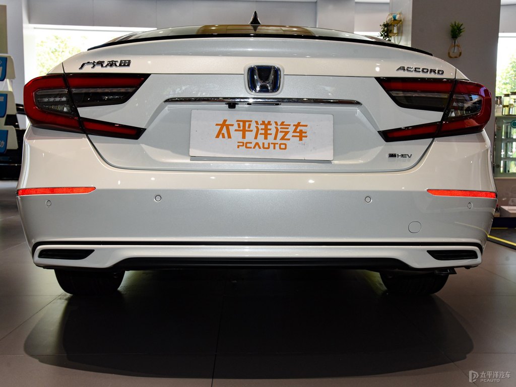 星月白雅閣車(chē)尾外觀圖片