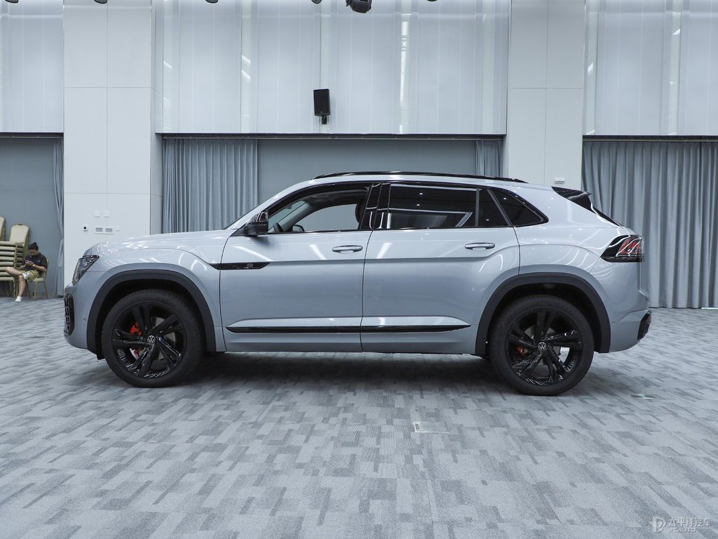珀光銀途昂X整車外觀外觀圖片