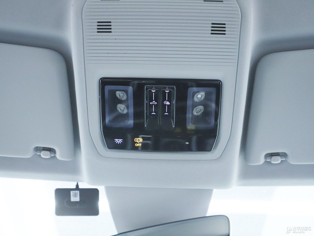珀光銀途昂X車廂內(nèi)飾圖片