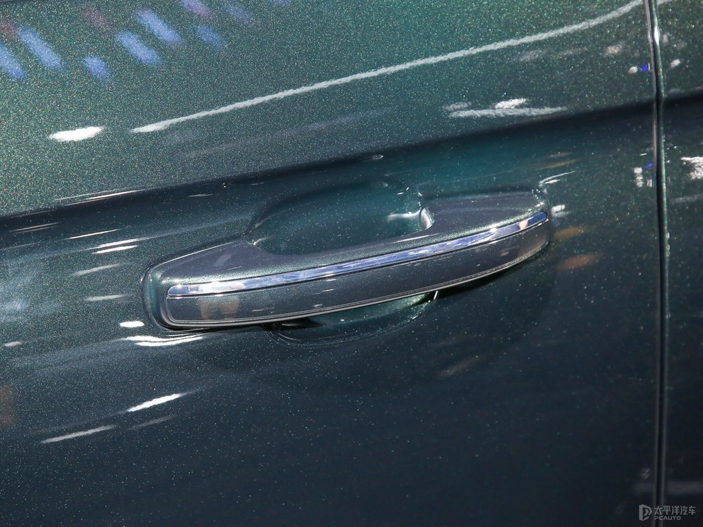 曼哈頓綠領(lǐng)航員車身外觀圖片