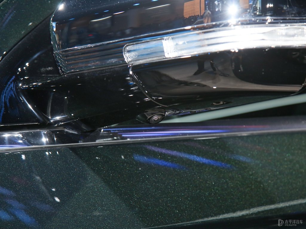 曼哈頓綠領(lǐng)航員車身外觀圖片