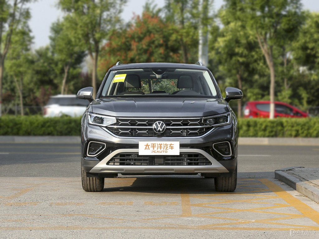 錫石灰探岳整車外觀外觀圖片
