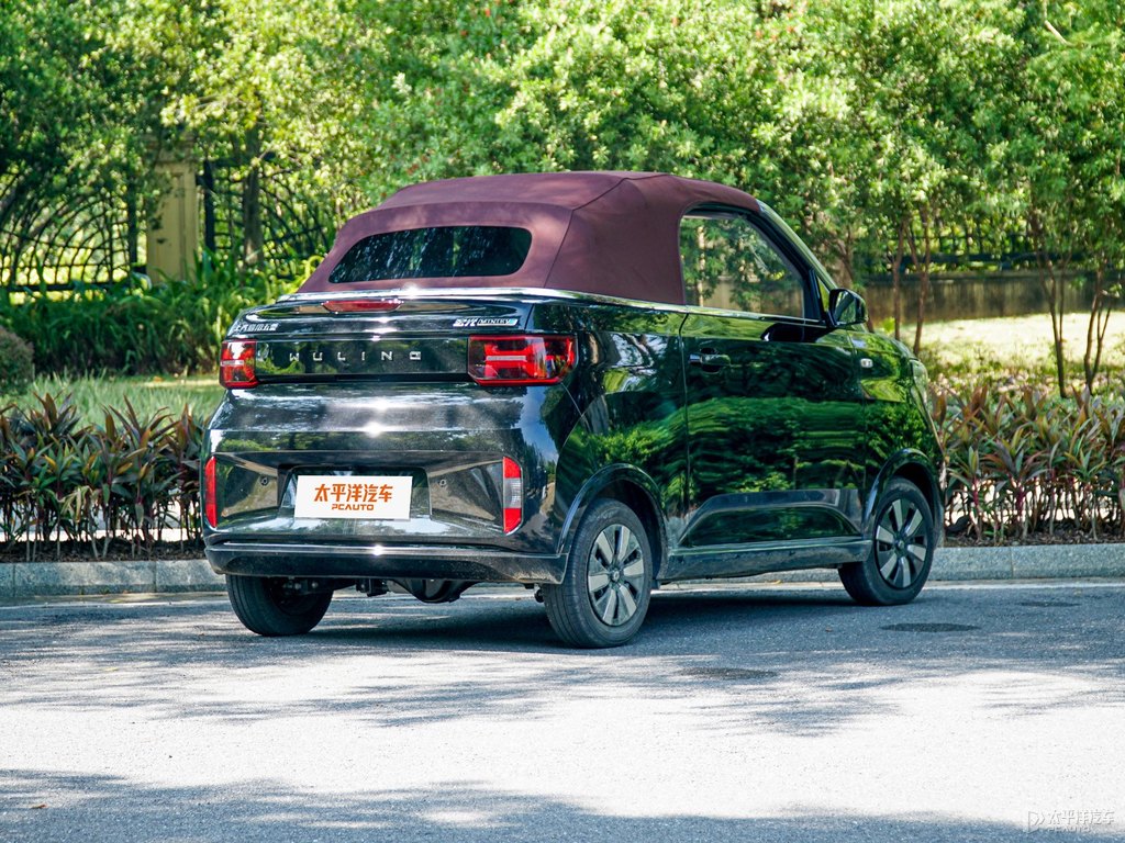 摩登黑宏光MINIEV整車外觀外觀圖片