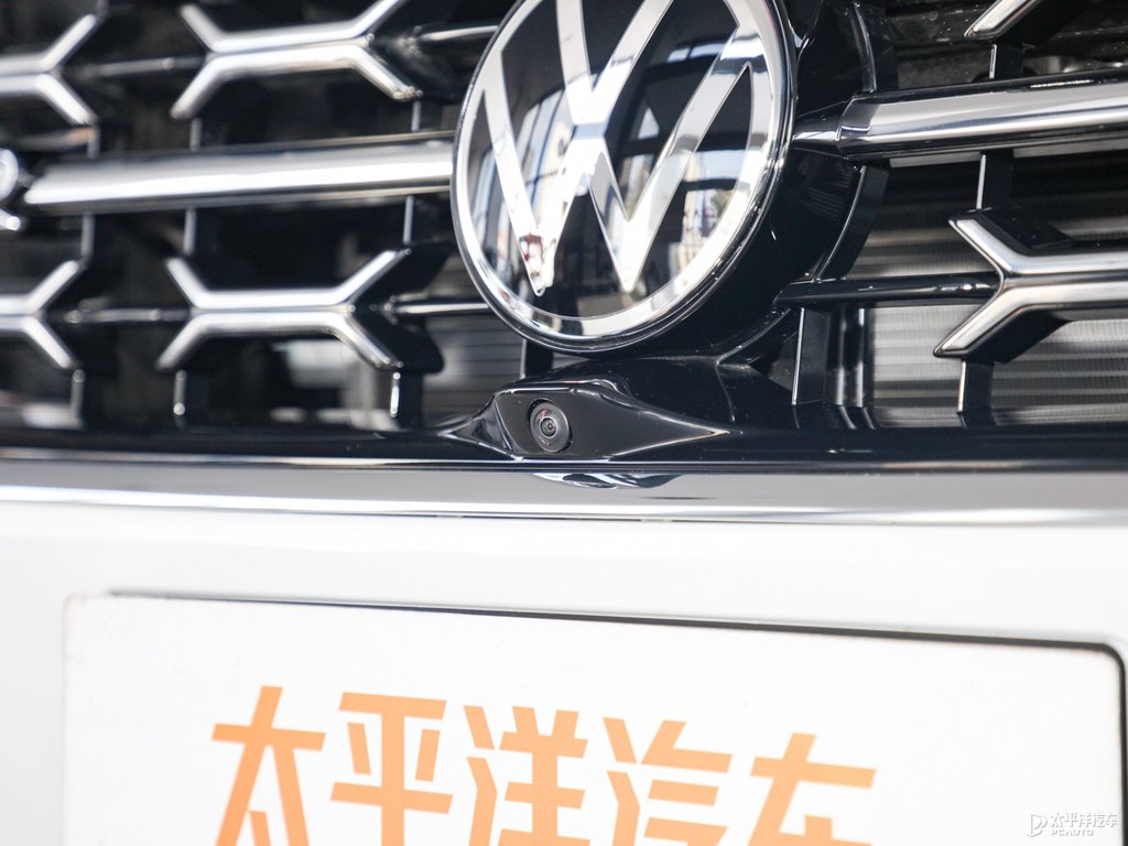 極地白探岳車頭外觀圖片