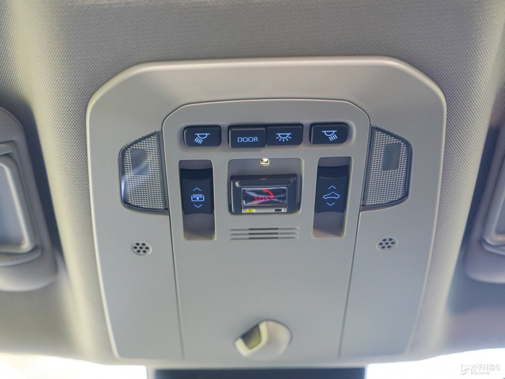 寶石藍漢蘭達車廂內(nèi)飾圖片