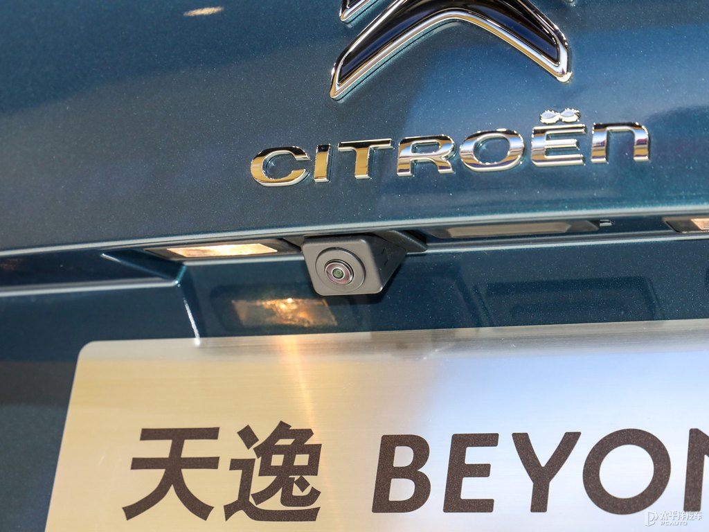 ɽ{ C5 AIRCROSS܇β^DƬ