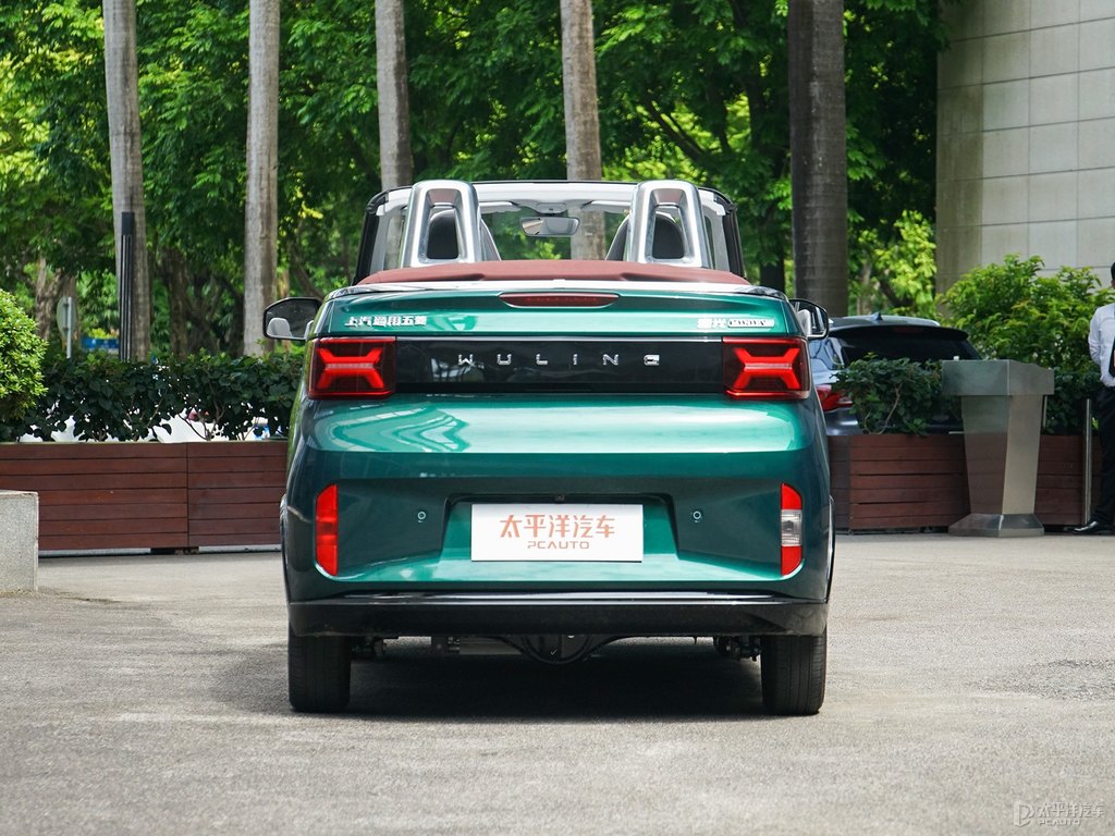 祖母綠宏光MINIEV整車外觀外觀圖片