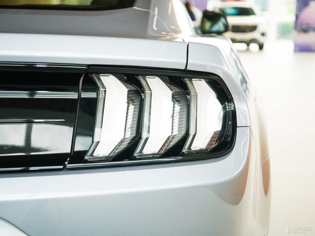 徺{(ln)Mustang܇β^DƬ