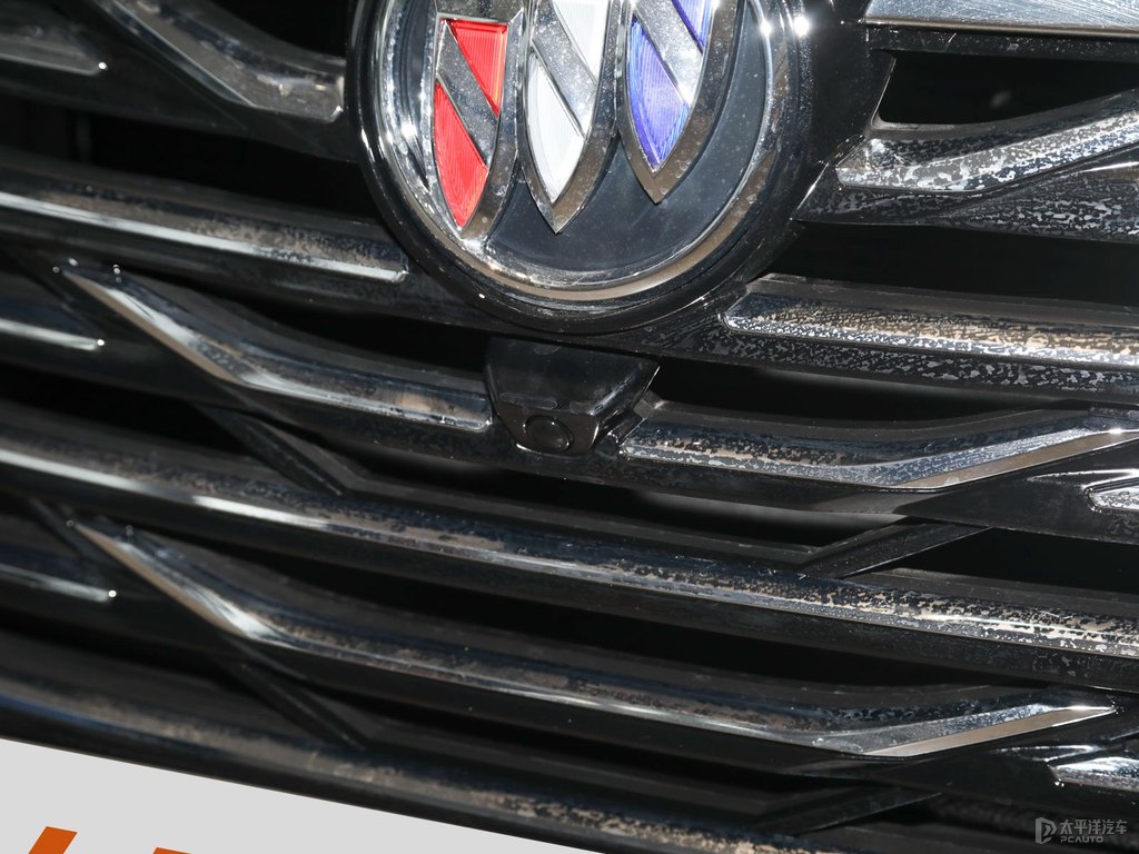 琥珀金別克GL8車頭外觀圖片