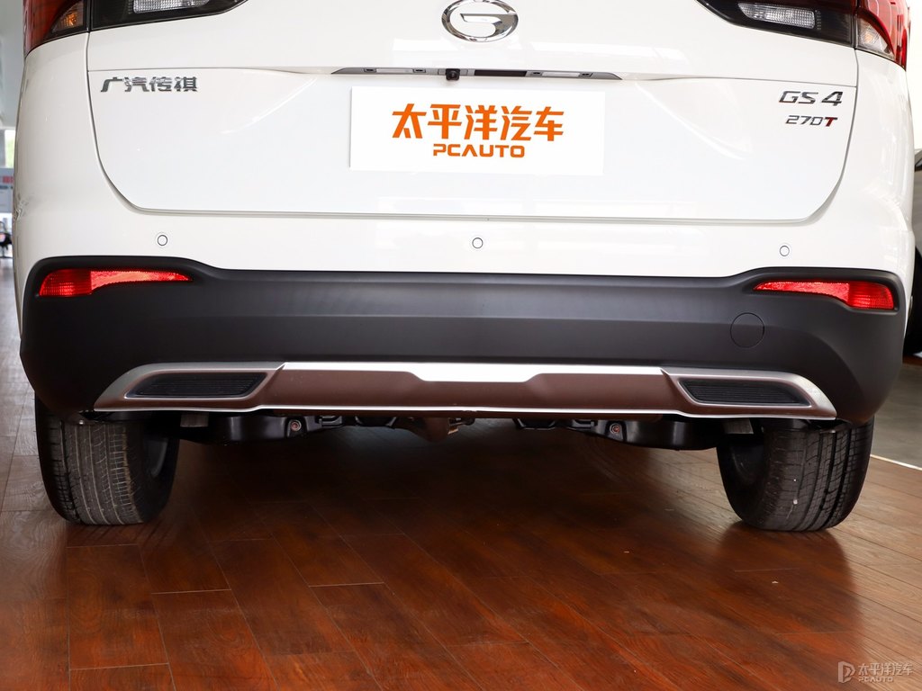 象牙白傳祺GS4車尾外觀圖片