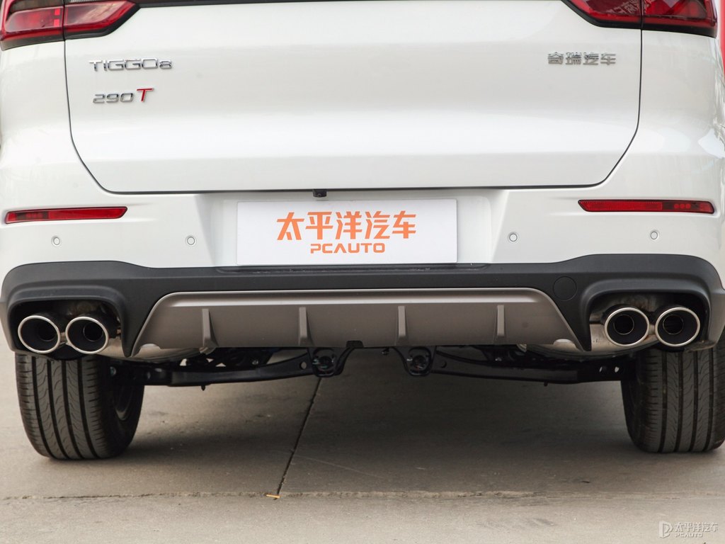 珍珠白瑞虎8車尾外觀圖片