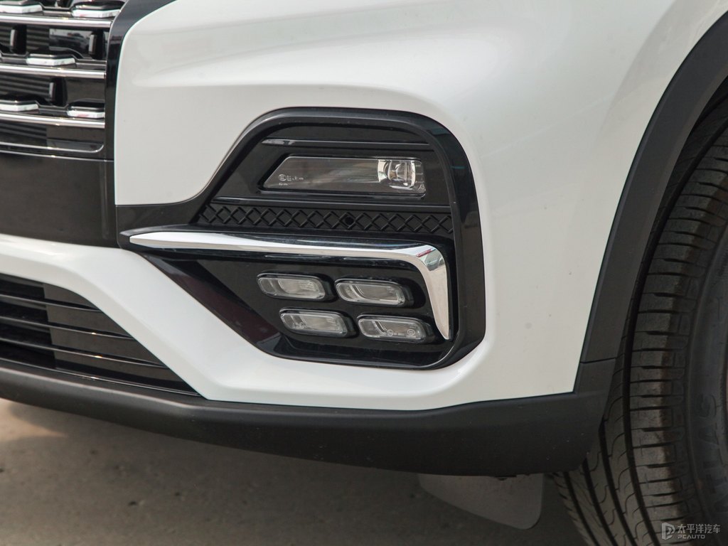 珍珠白瑞虎8車(chē)頭外觀圖片
