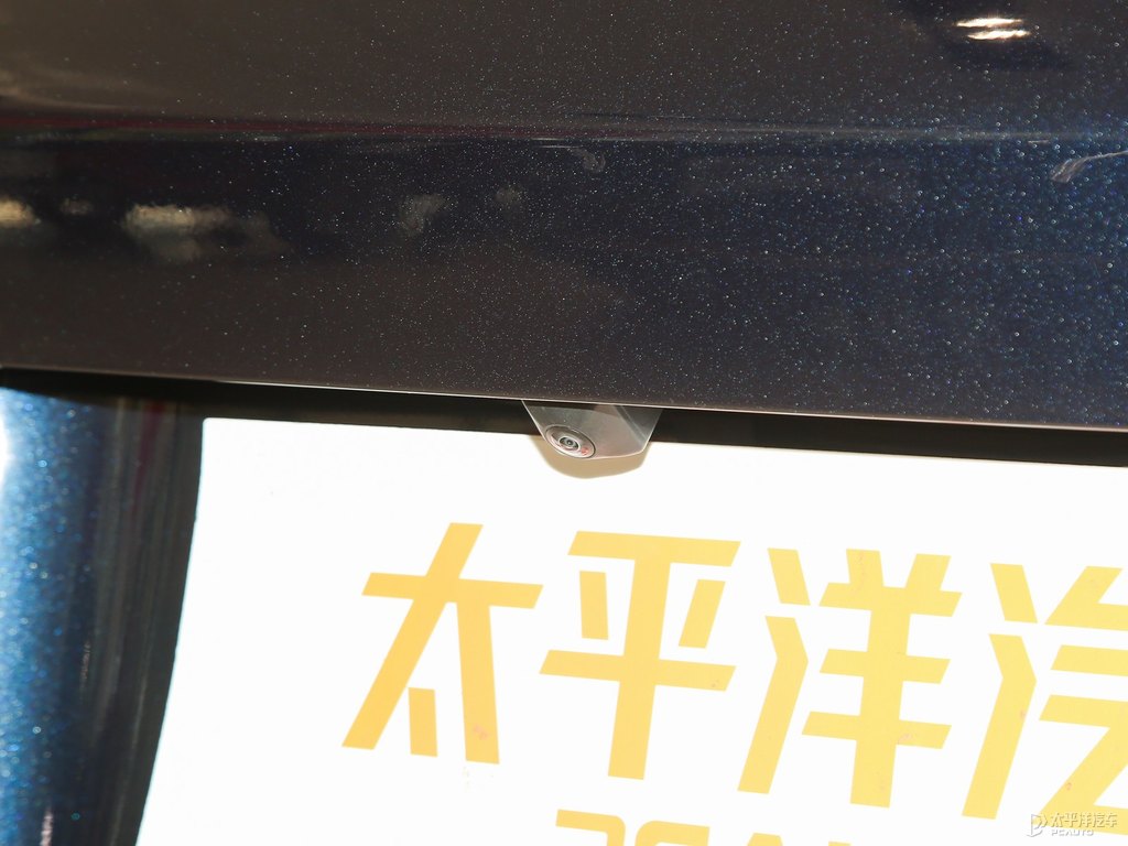 萊茵藍瑞虎8車尾外觀圖片