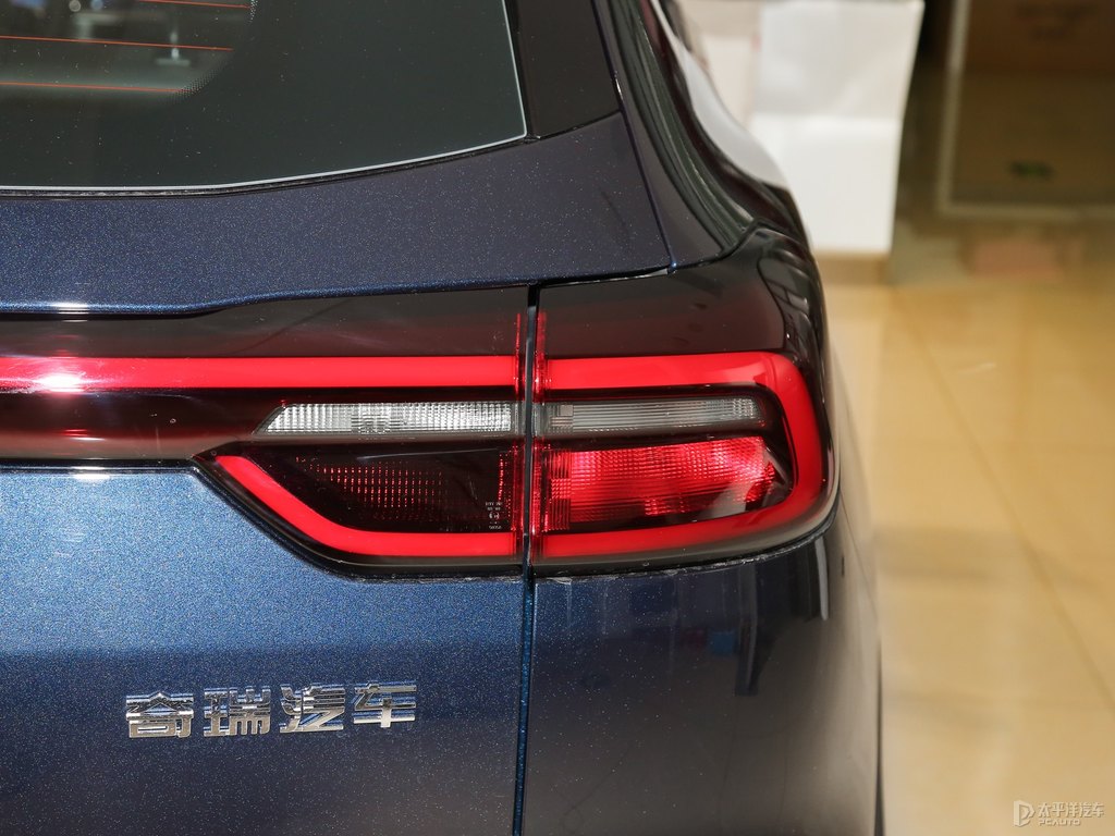 萊茵藍(lán)瑞虎8車(chē)尾外觀圖片
