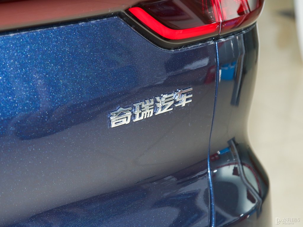 萊茵藍(lán)瑞虎8車尾外觀圖片