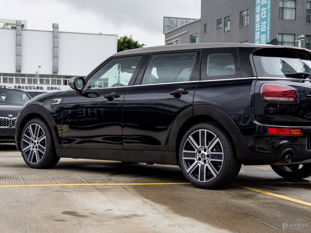 銀色+八十度黑MINI CLUBMAN車(chē)身外觀圖片