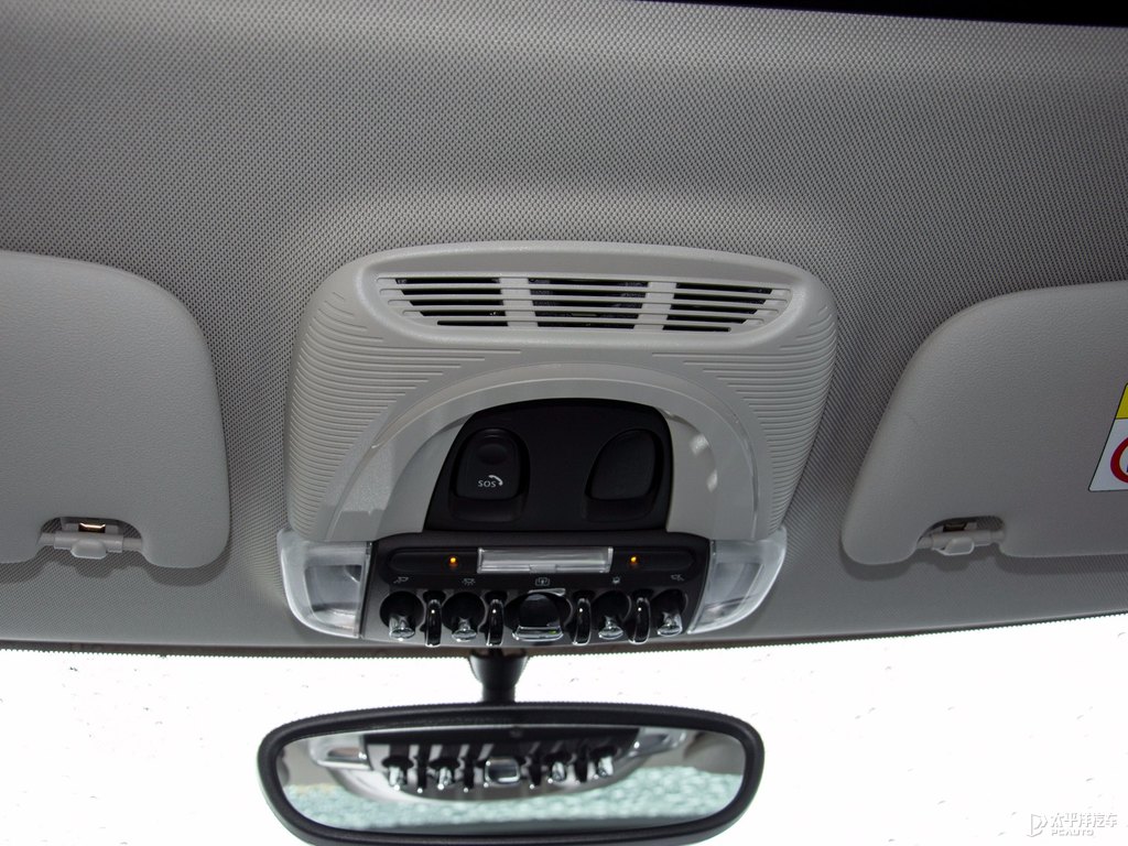 銀色+八十度黑MINI CLUBMAN車廂內(nèi)飾圖片