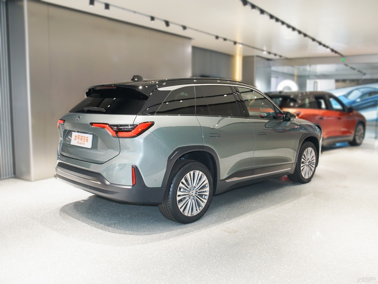 極光綠蔚來(lái)ES6整車(chē)外觀外觀圖片