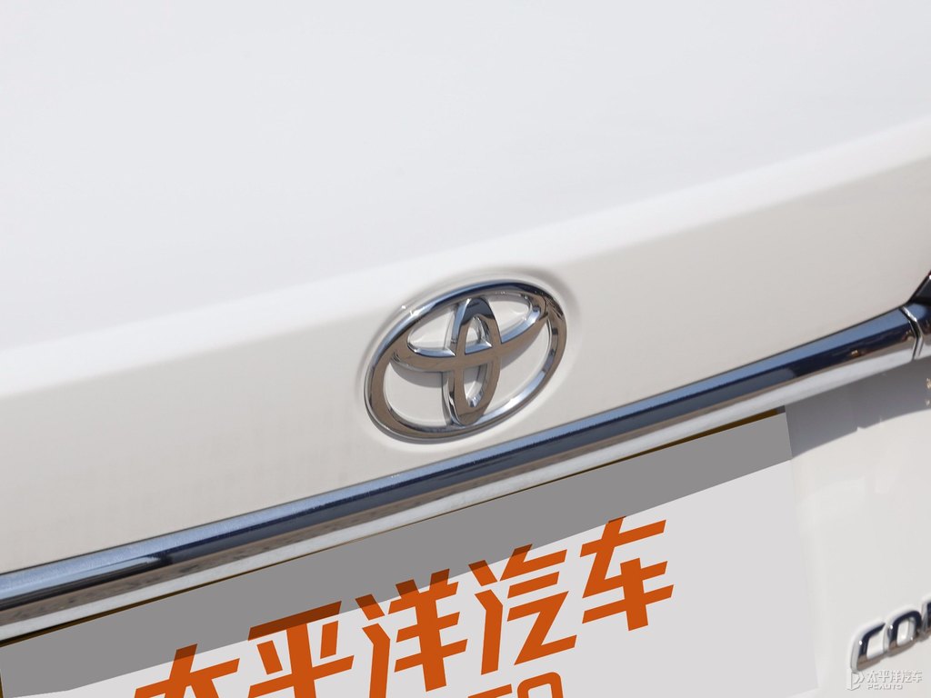 超級白色卡羅拉車尾外觀圖片