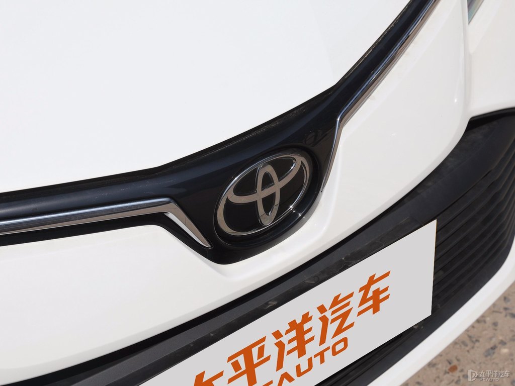超級白色卡羅拉車頭外觀圖片