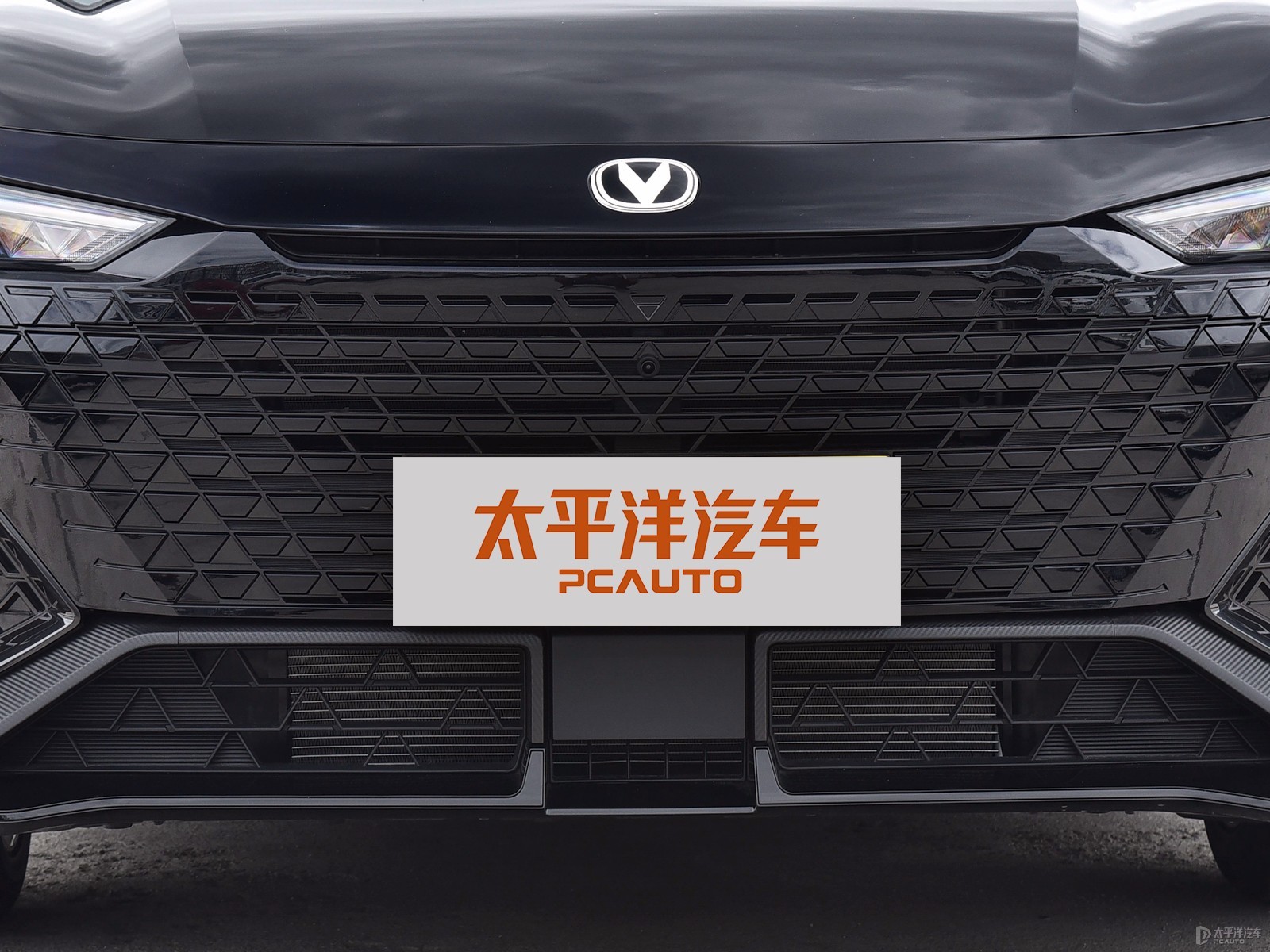 長安UNI-V外觀高清大圖