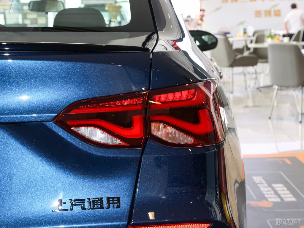 科魯澤車尾外觀圖片