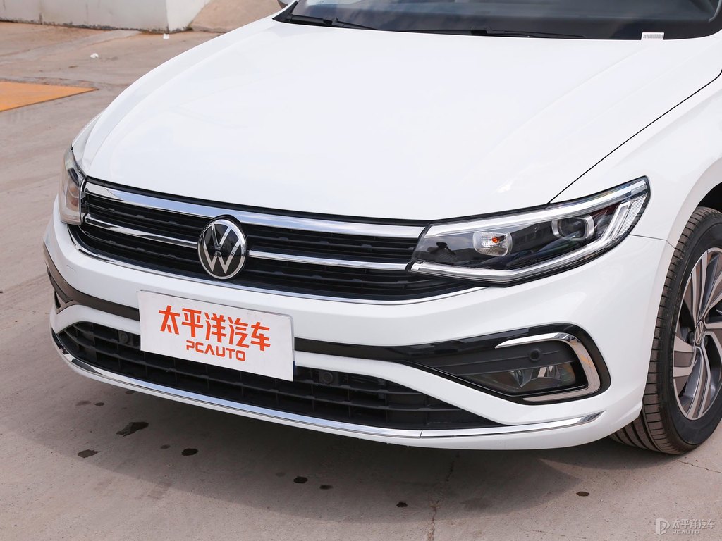 極地白寶來(lái)車(chē)頭外觀(guān)圖片