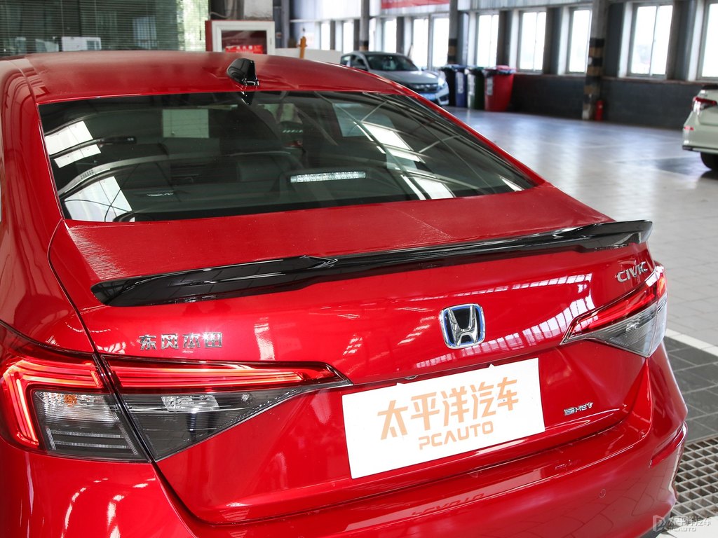 赤焰紅思域車尾外觀圖片