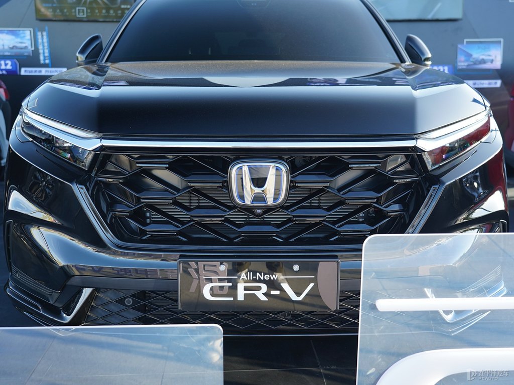 皓月白本田CR-V整車外觀外觀圖片