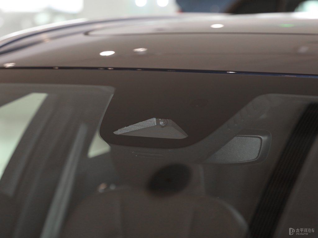牛仔藍(lán)沃爾沃V60車身外觀圖片