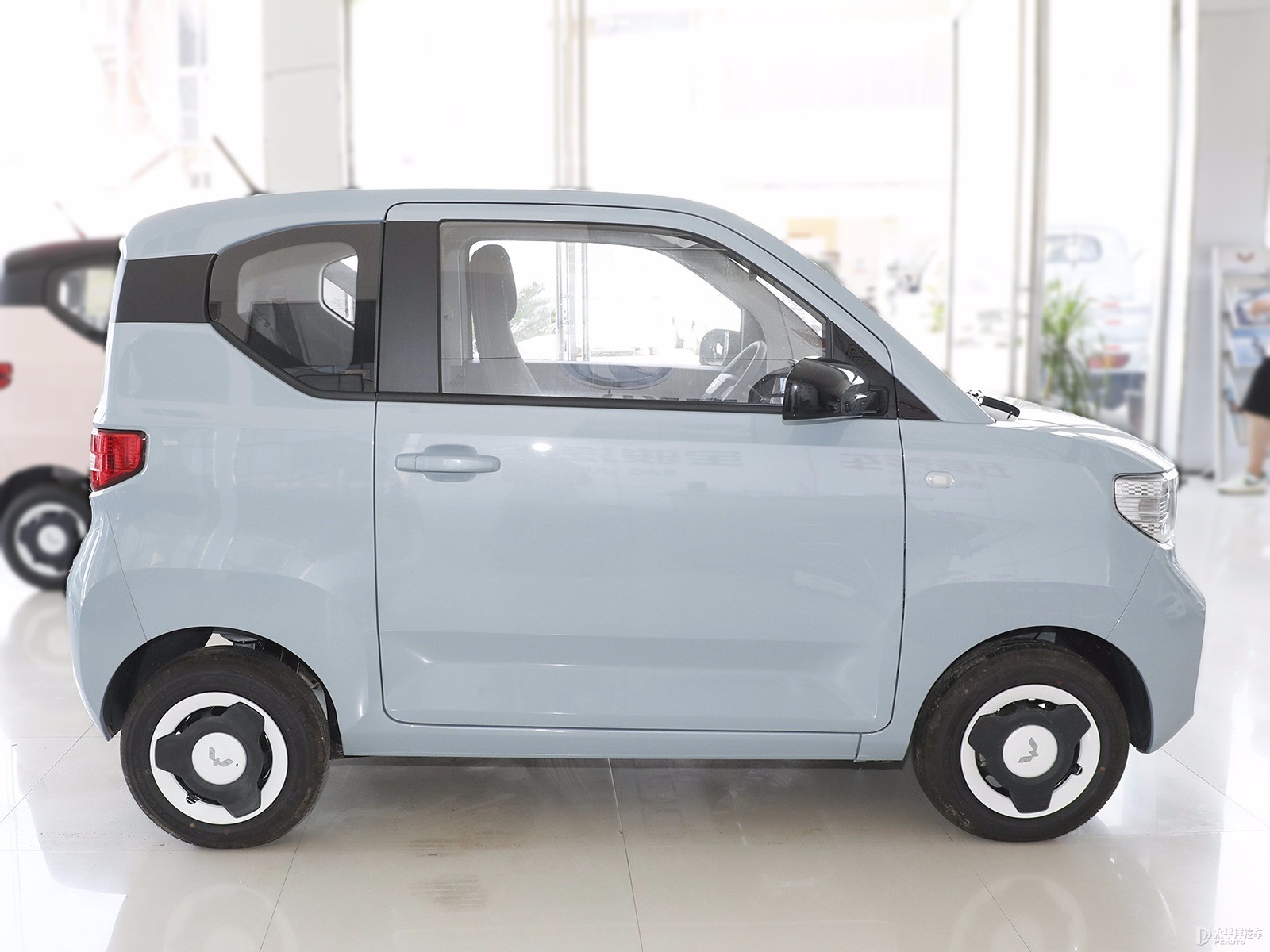 星空藍宏光MINIEV整車外觀外觀圖片