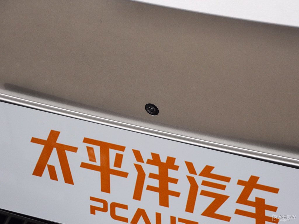 極速銀AION V車頭外觀圖片