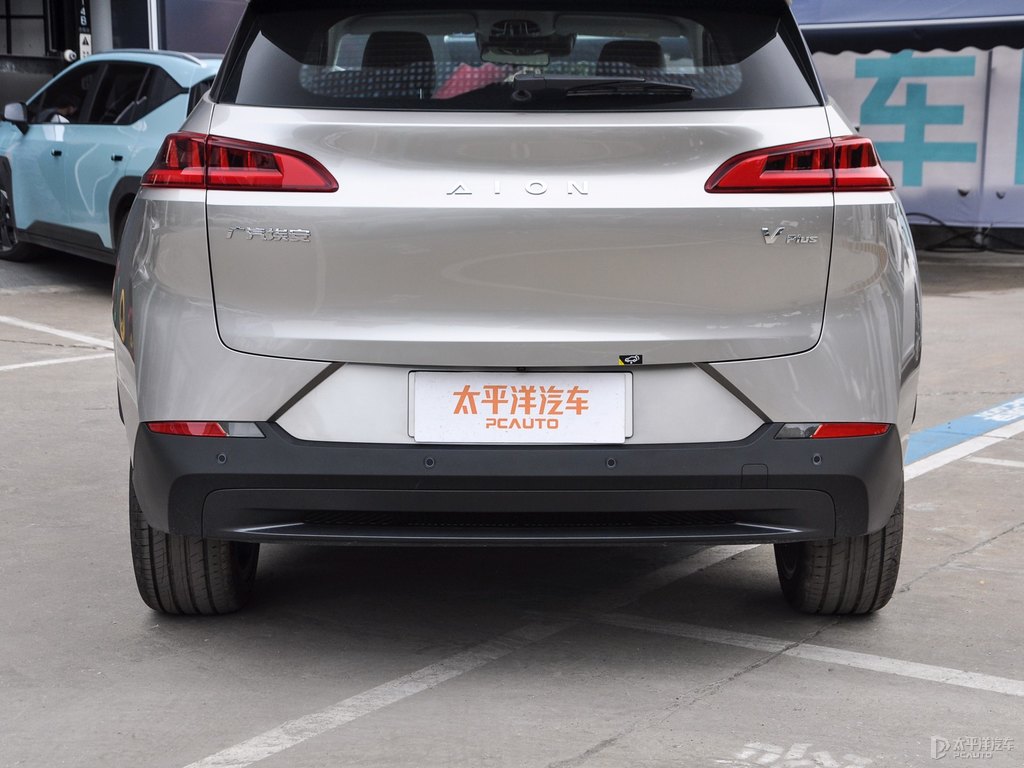 極速銀AION V車尾外觀圖片