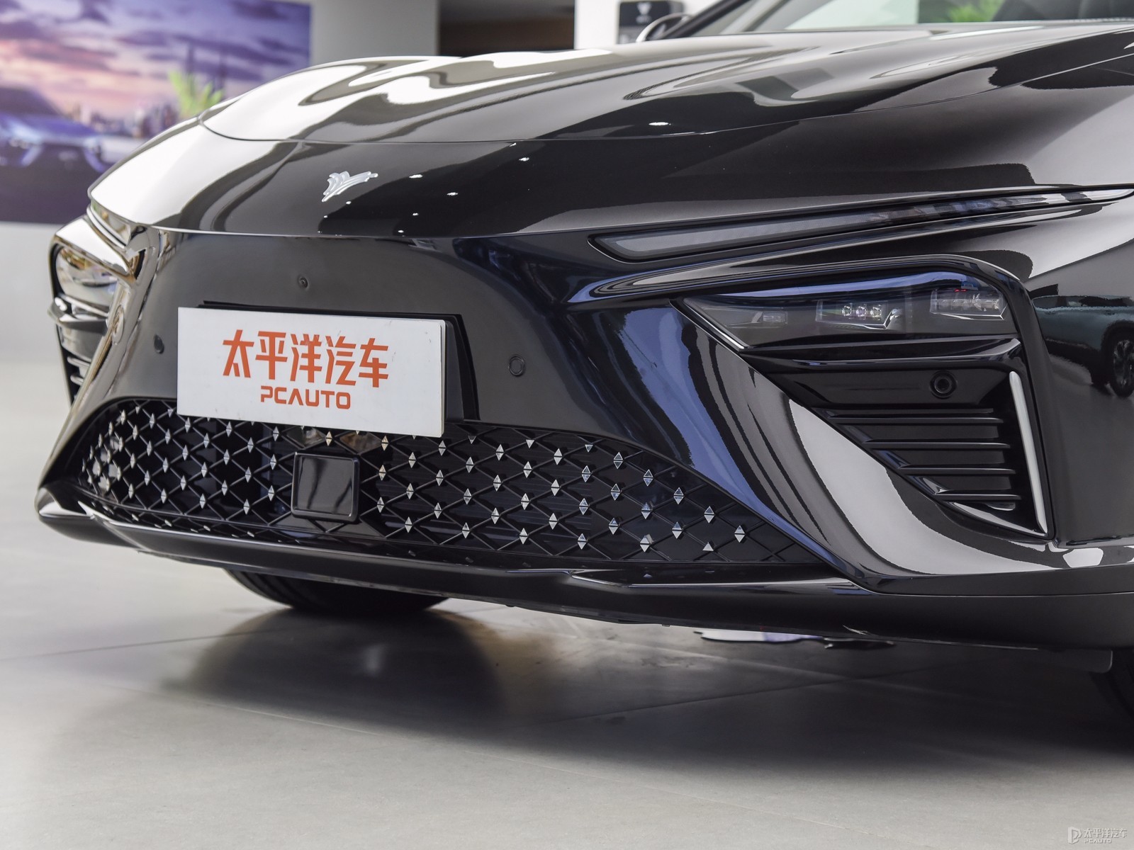 哪吒S外觀高清大圖