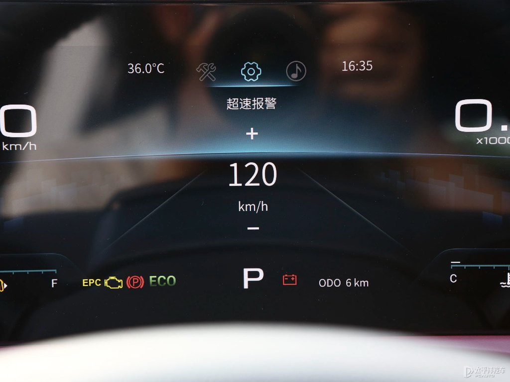 ׽;X70 PLUSп؃(ni)DƬ