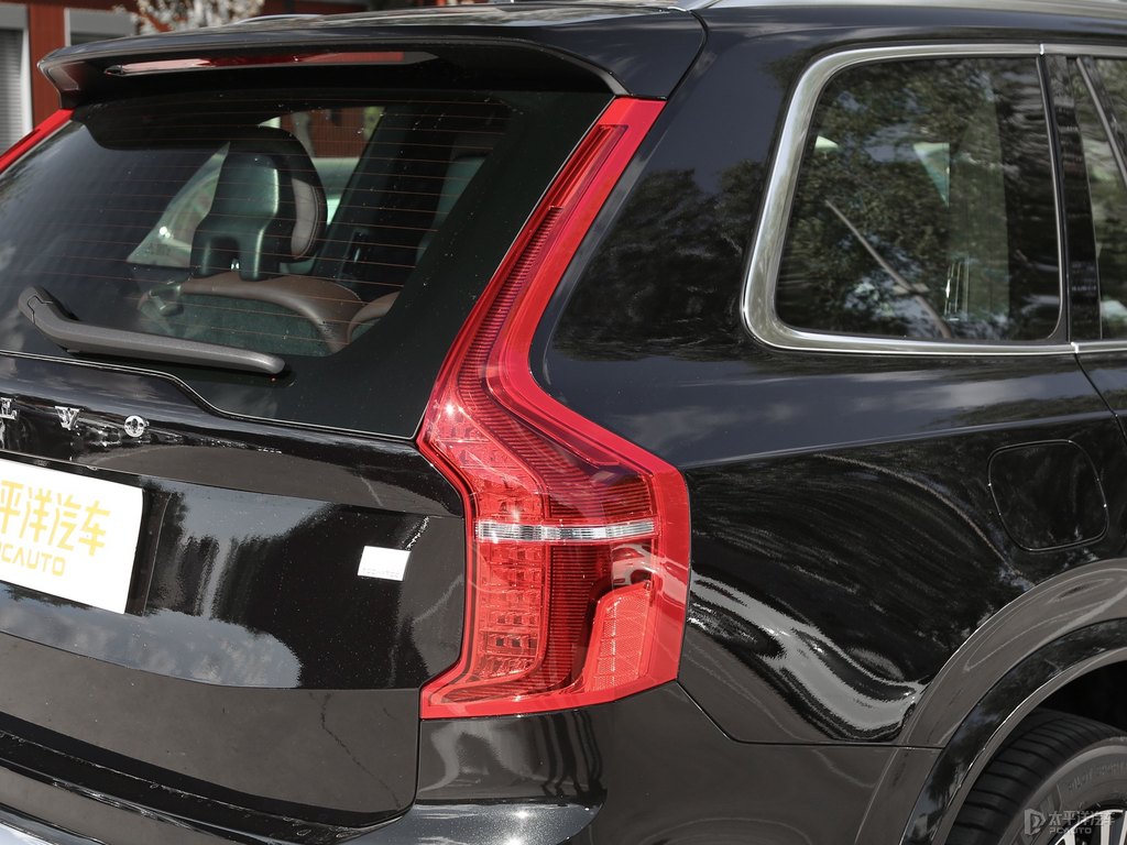 瑪瑙黑沃爾沃XC90新能源車(chē)尾外觀圖片