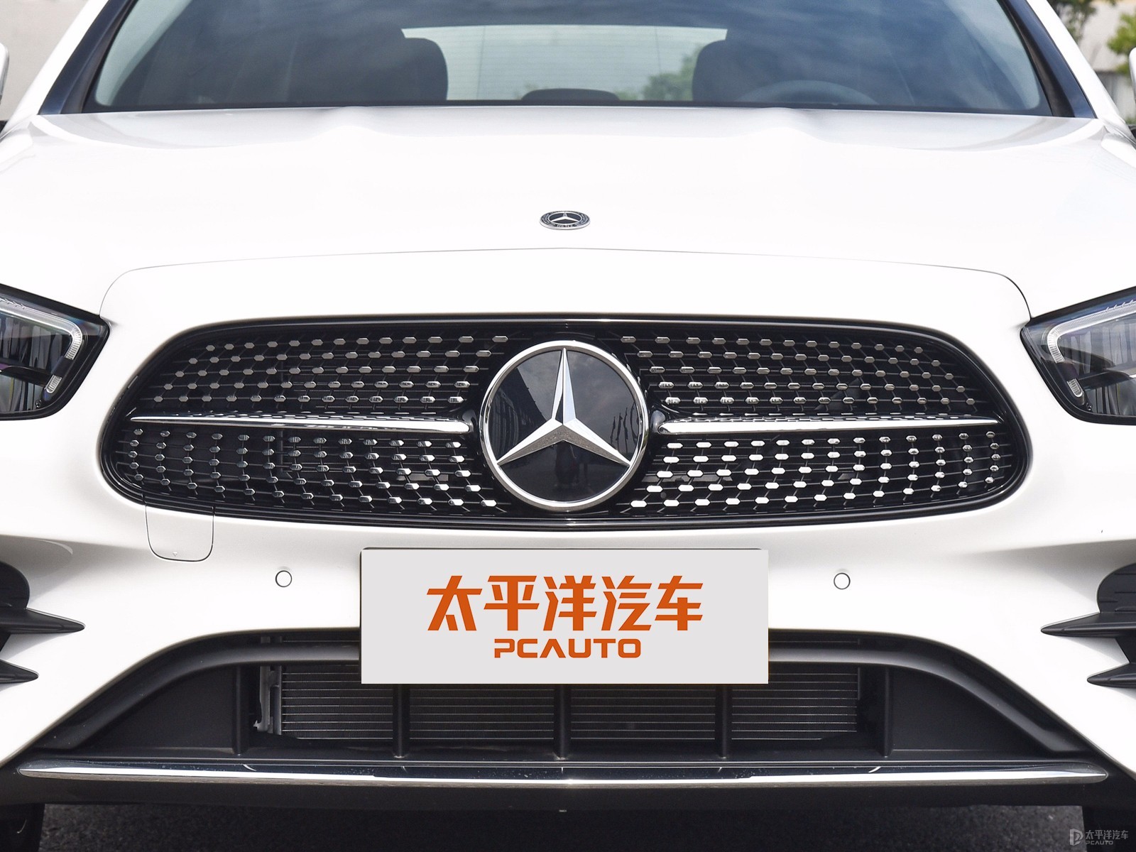 奔馳E級(jí)外觀高清大圖