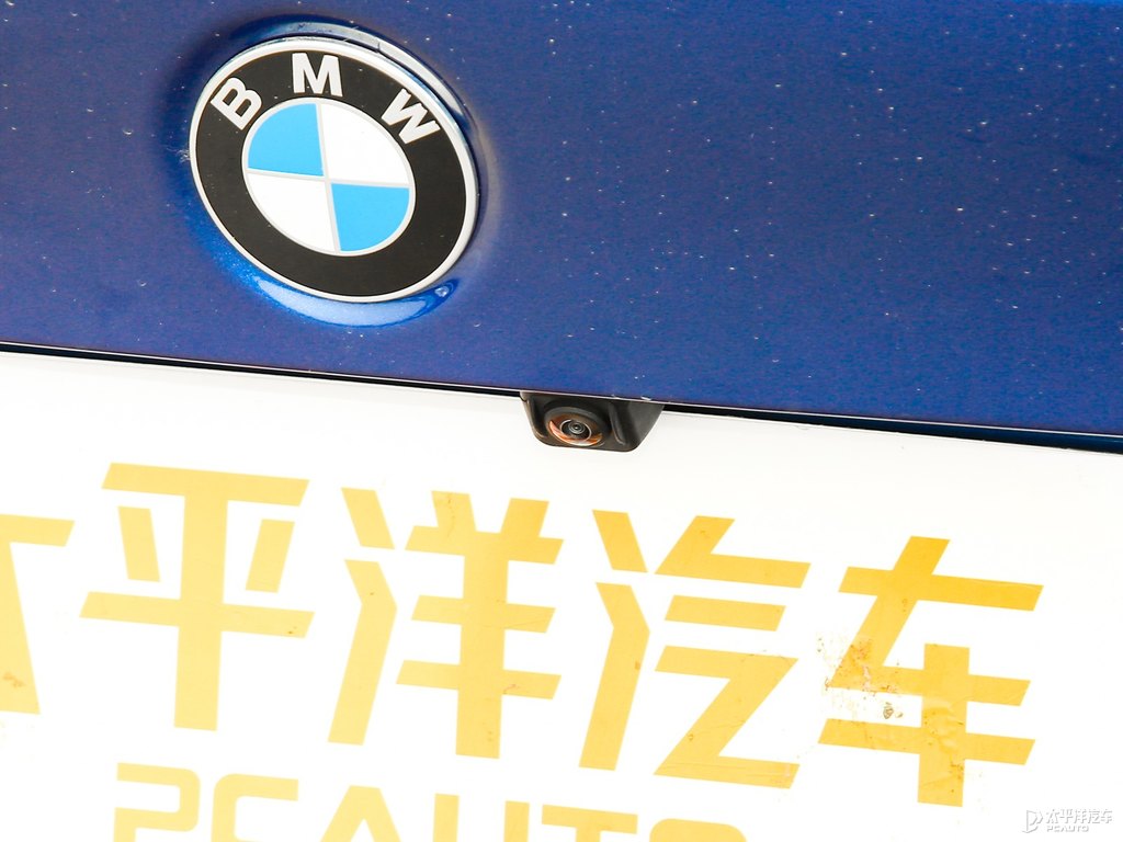 波爾蒂芒藍(lán)寶馬3系車尾外觀圖片