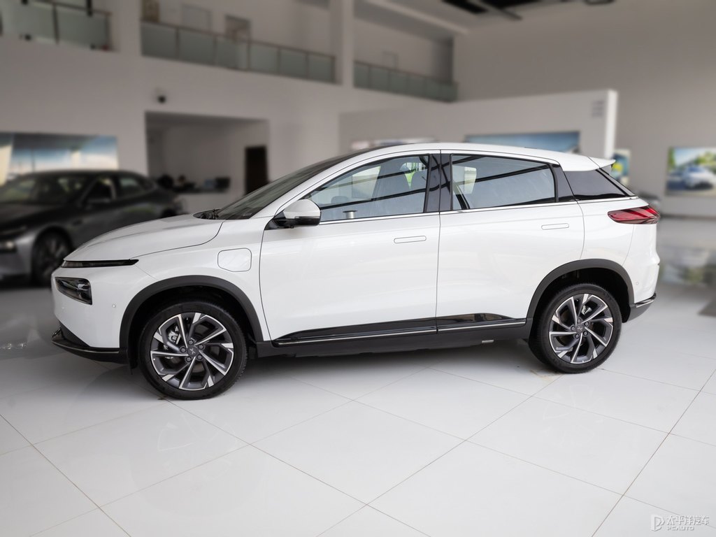 星云白小鵬G3整車外觀外觀圖片