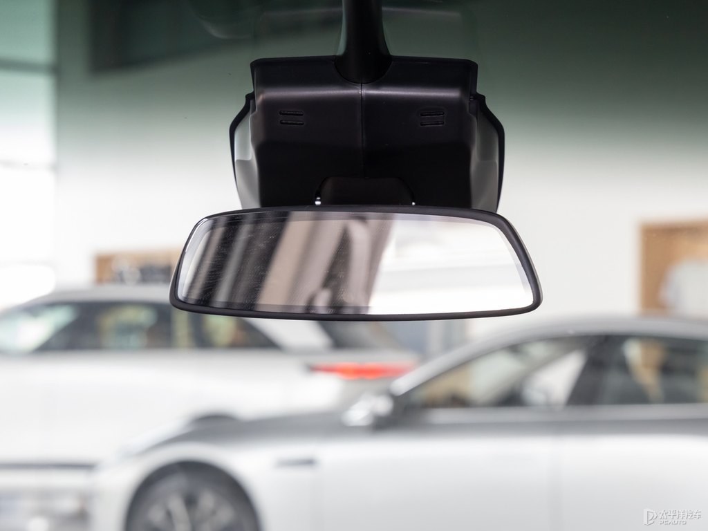 星云白小鵬G3車廂內(nèi)飾圖片