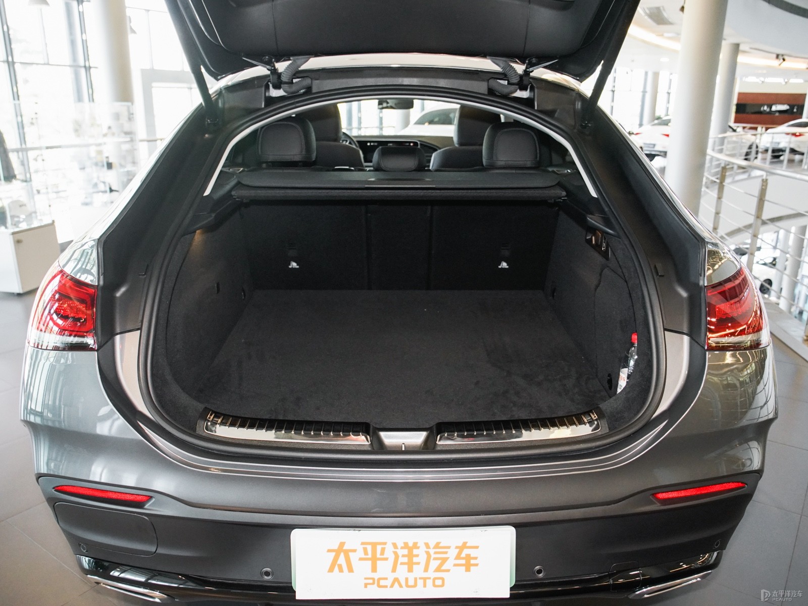 奔馳GLE轎跑新能源空間高清大圖