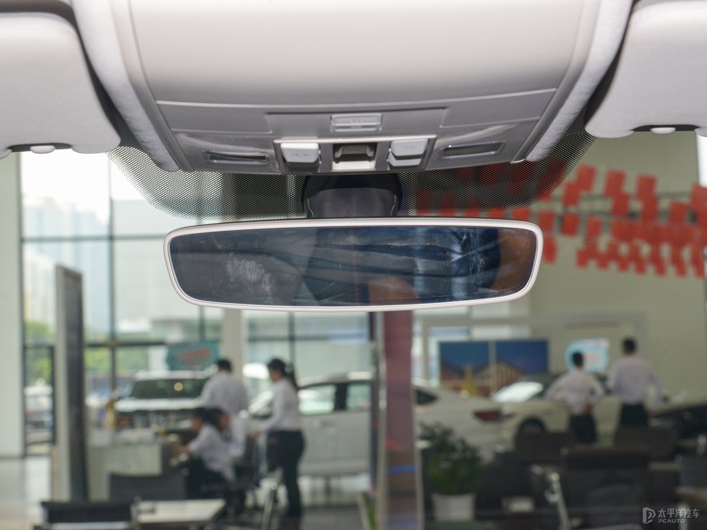 極光白途觀X車廂內(nèi)飾圖片