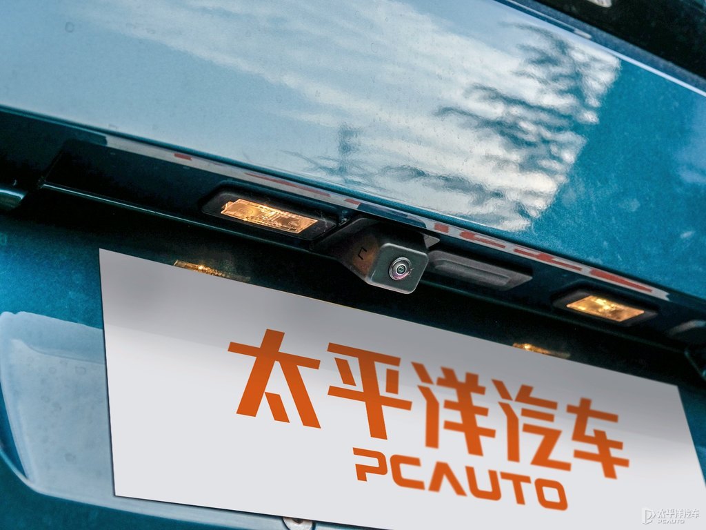 冰山藍(lán)標(biāo)致5008車尾外觀圖片