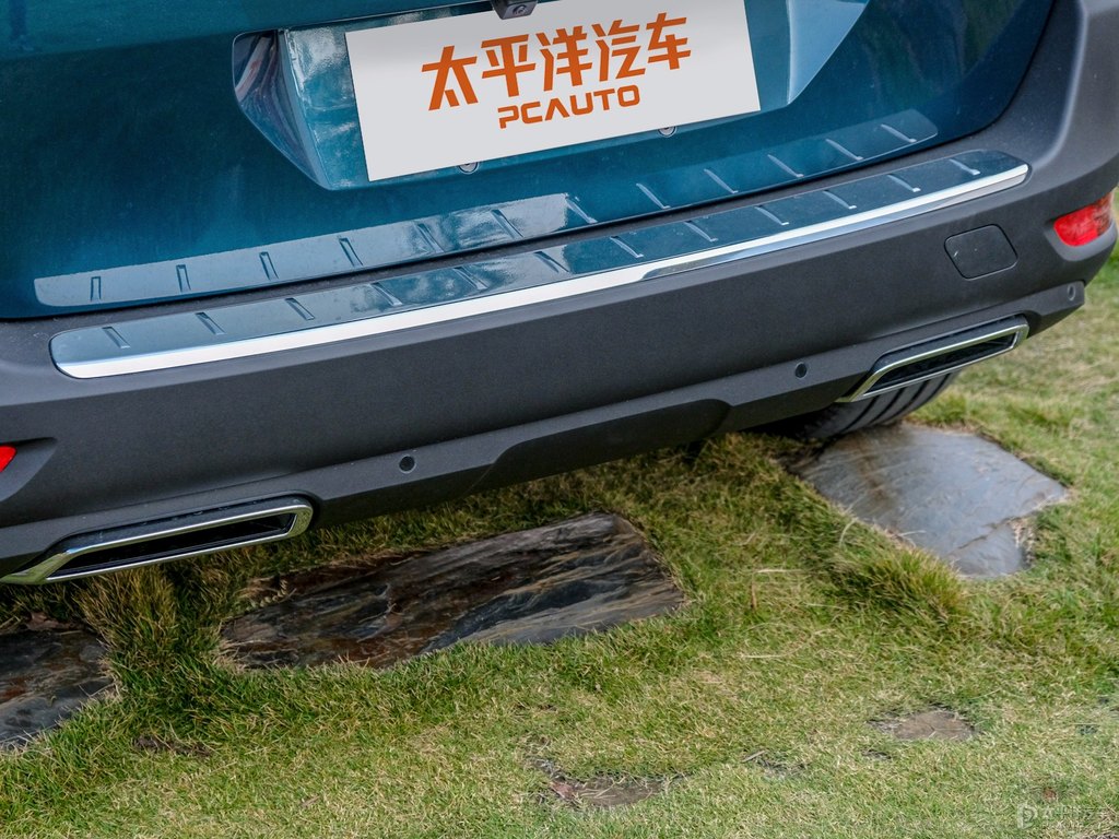 冰山藍(lán)標(biāo)致5008車尾外觀圖片