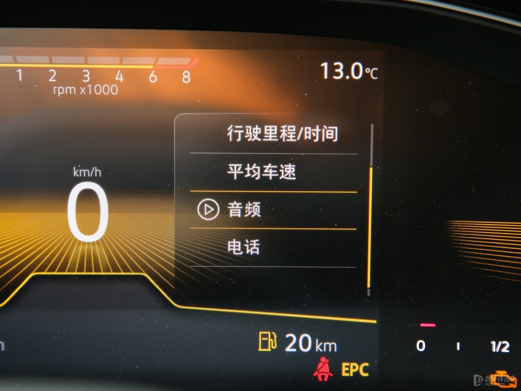 幻影黑邁騰中控內(nèi)飾圖片